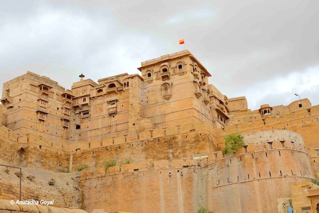 Fort and Palaces Luxury Tours in India